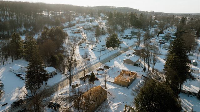 433 E PLEASANT Street, Corry, PA 16407