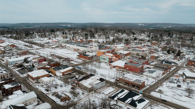 433 E PLEASANT Street, Corry, PA 16407