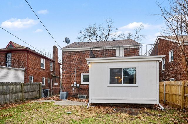 16610 Greenlawn Street, Detroit City, MI 48221