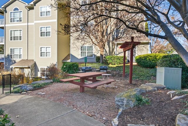 2025 Woodmont Blvd Apt 226, Nashville, TN 37215