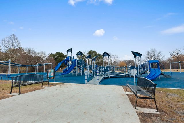 46 Kingston Drive, Oak Brook, IL 60523