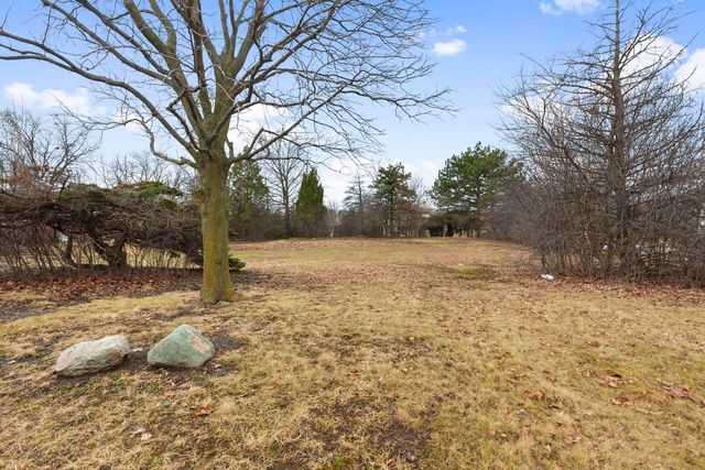 46 Kingston Drive, Oak Brook, IL 60523