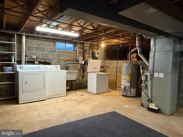 404 TANFORAN DR, Cherry Hill, NJ 08002