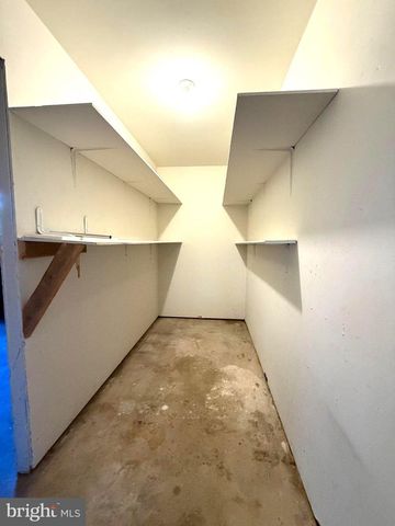 404 TANFORAN DR, Cherry Hill, NJ 08002