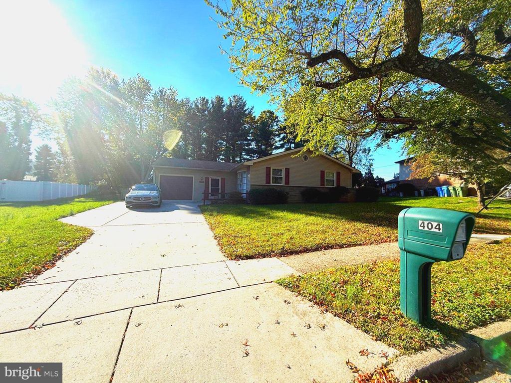 404 TANFORAN DR, Cherry Hill, NJ 08002