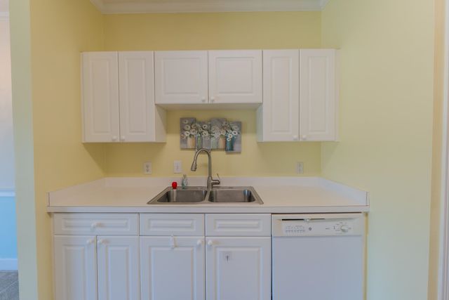 4879 Dahlia Ct Apt 203, Myrtle Beach, SC 29577