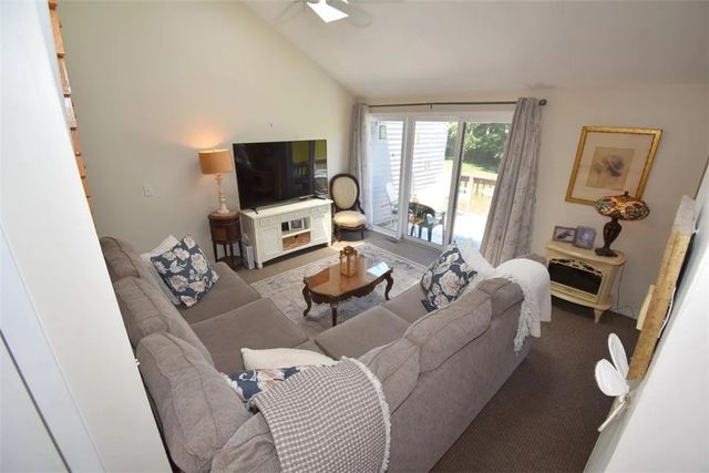 260 Sweet Allen Farm Road B3, South Kingstown, RI 02879