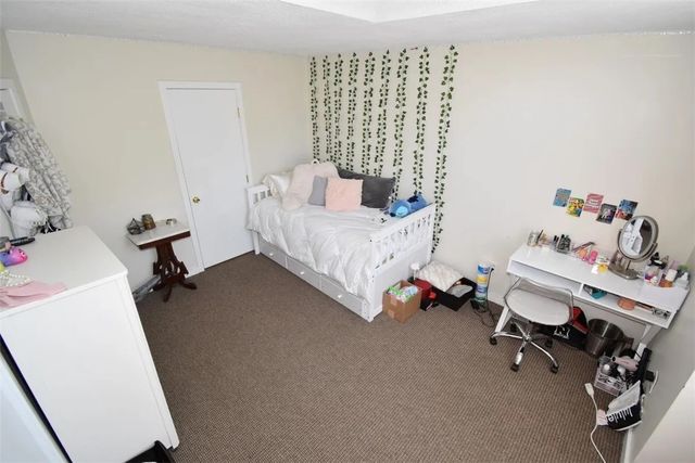 260 Sweet Allen Farm Road B3, South Kingstown, RI 02879