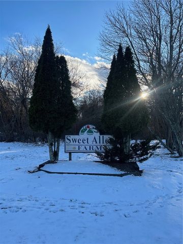260 Sweet Allen Farm Road B3, South Kingstown, RI 02879