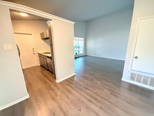 5243 Meadow Rise, San Antonio, TX 78250