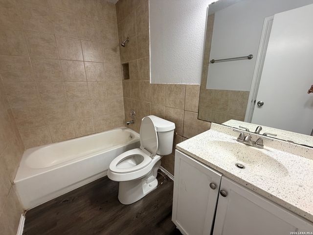 5243 Meadow Rise, San Antonio, TX 78250