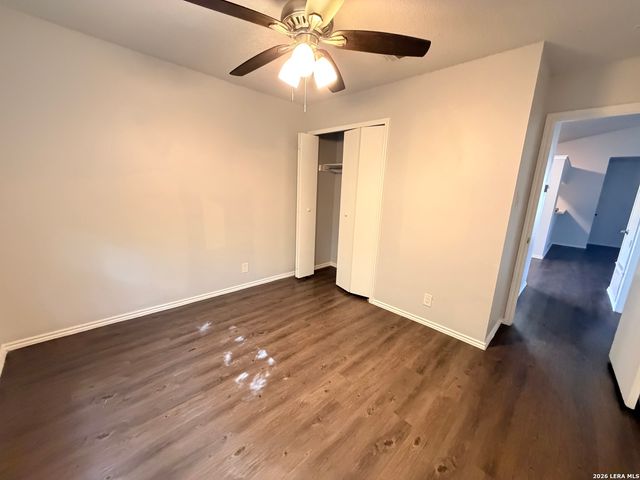 5243 Meadow Rise, San Antonio, TX 78250