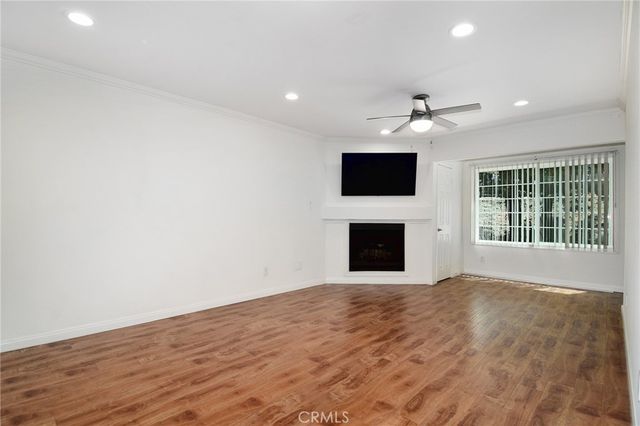 5525 Canoga Avenue 124, Woodland Hills, CA 91367