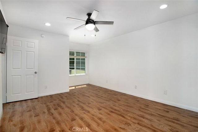 5525 Canoga Avenue 124, Woodland Hills, CA 91367