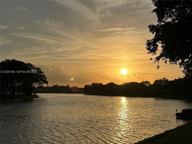 11228 NW 14th Ct 11228, Pembroke Pines, FL 33026