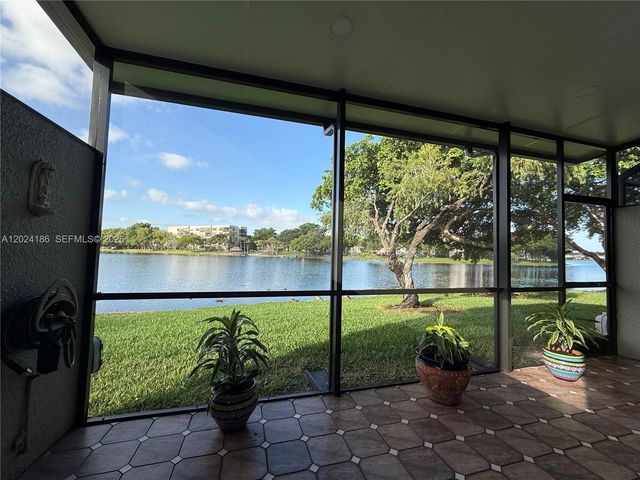 11228 NW 14th Ct 11228, Pembroke Pines, FL 33026