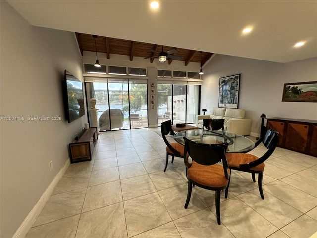 11228 NW 14th Ct 11228, Pembroke Pines, FL 33026