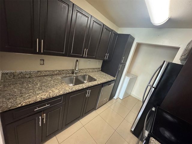 8787 NW 39th Street 8787, Sunrise, FL 33351