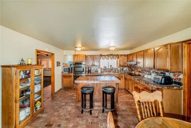 3230 Silver Ridge, Pinon Hills, CA 92372