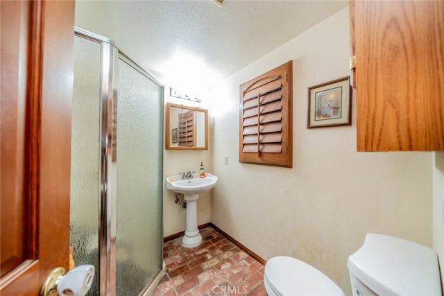 3230 Silver Ridge, Pinon Hills, CA 92372