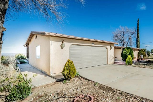 3230 Silver Ridge, Pinon Hills, CA 92372