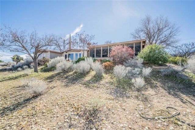 3230 Silver Ridge, Pinon Hills, CA 92372