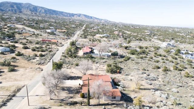 3230 Silver Ridge, Pinon Hills, CA 92372