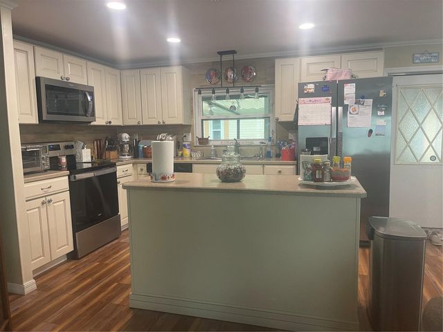 112 LYONIA LANE, Wildwood, FL 34785
