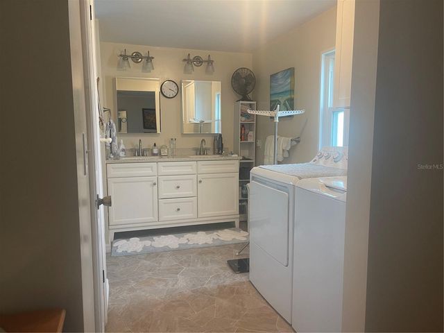112 LYONIA LANE, Wildwood, FL 34785