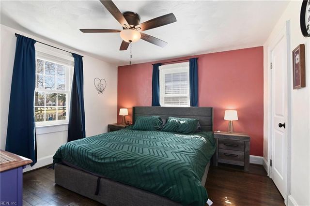 1536 Bainbridge BLVD, Chesapeake, VA 23324