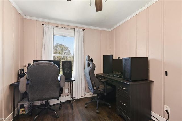 1536 Bainbridge BLVD, Chesapeake, VA 23324