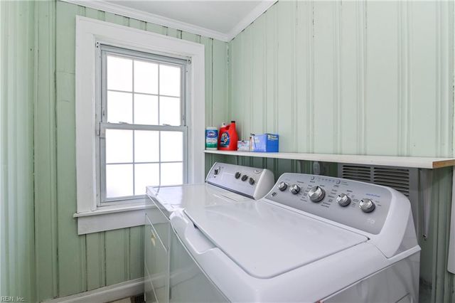 1536 Bainbridge BLVD, Chesapeake, VA 23324