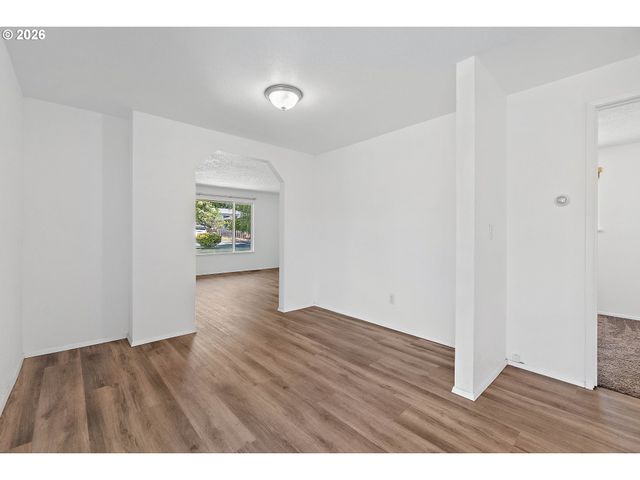 15641 Se HUGH Ave, Milwaukie, OR 97267
