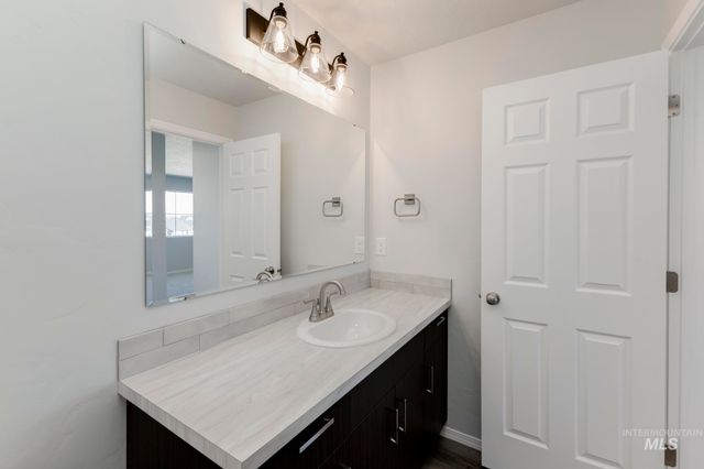 3270 S Maple Ranch Way, Nampa, ID 83686