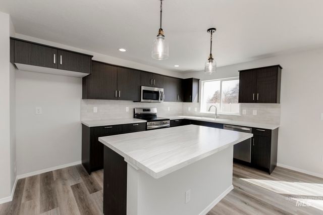 3270 S Maple Ranch Way, Nampa, ID 83686