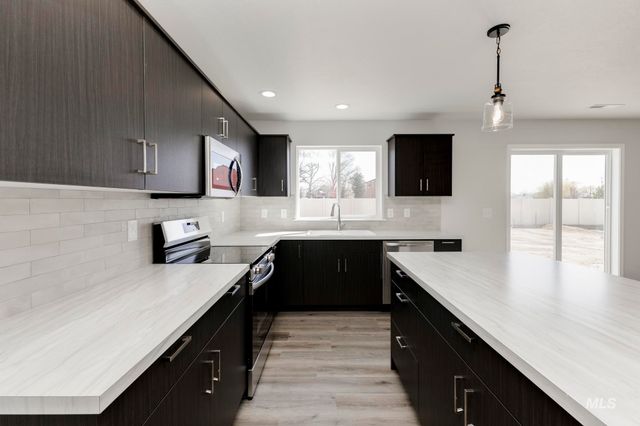 3270 S Maple Ranch Way, Nampa, ID 83686