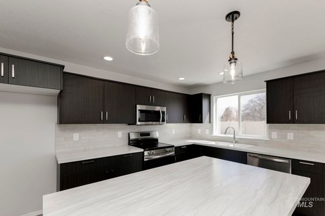 3270 S Maple Ranch Way, Nampa, ID 83686