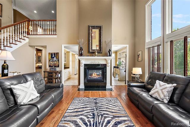 54232 Carrington Drive, Shelby Twp, MI 48316