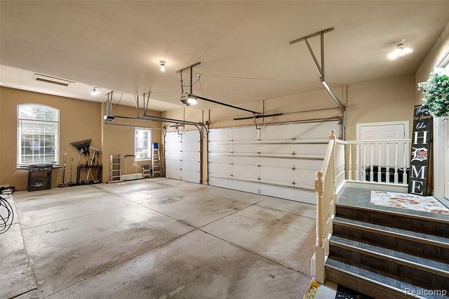 54232 Carrington Drive, Shelby Twp, MI 48316