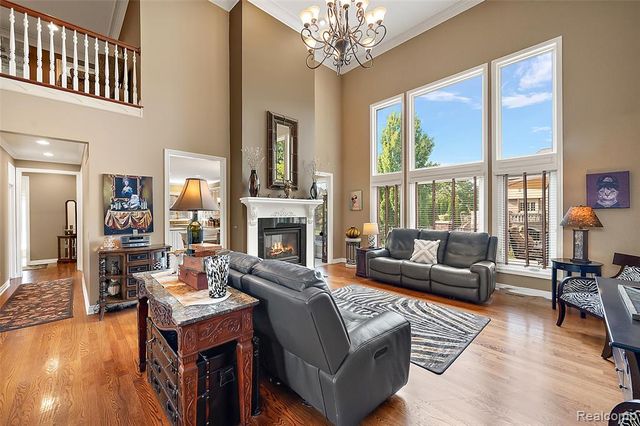 54232 Carrington Drive, Shelby Twp, MI 48316