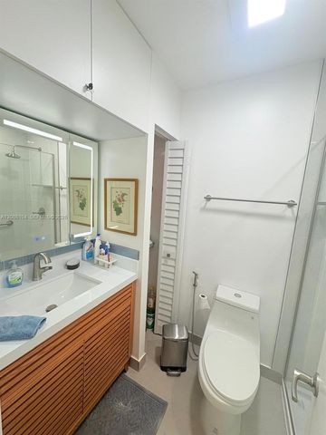 927 NW 106th Ave Circle 927, Miami, FL 33172