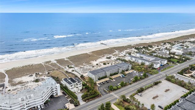 279 Dune Road 2, Westhampton Beach, NY 11978