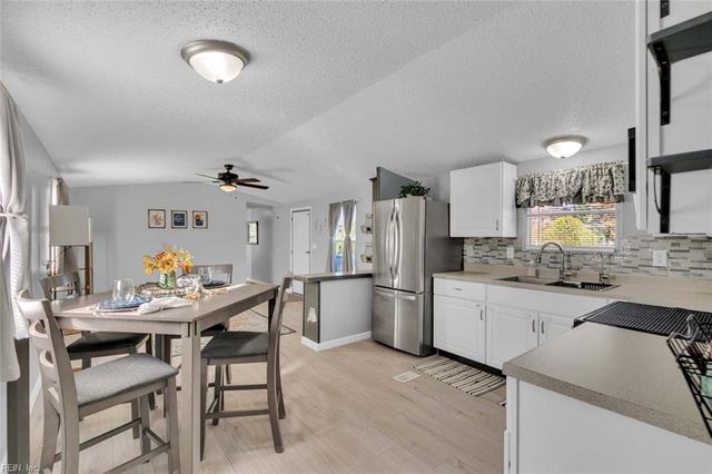 3254 Woodstock RD, Gloucester, VA 23061