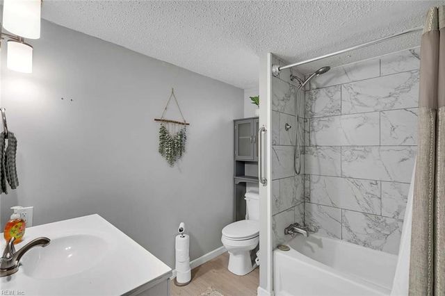 3254 Woodstock RD, Gloucester, VA 23061