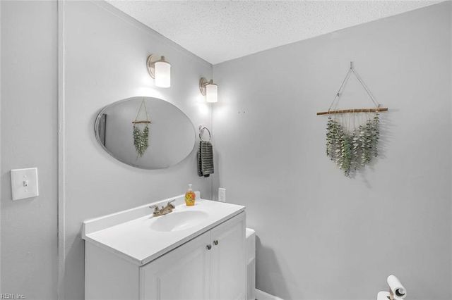 3254 Woodstock RD, Gloucester, VA 23061