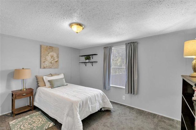 3254 Woodstock RD, Gloucester, VA 23061