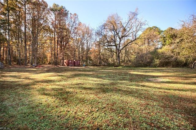 3254 Woodstock RD, Gloucester, VA 23061