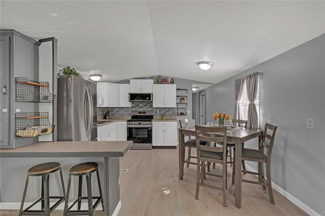 3254 Woodstock RD, Gloucester, VA 23061