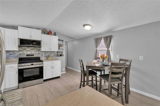 3254 Woodstock RD, Gloucester, VA 23061