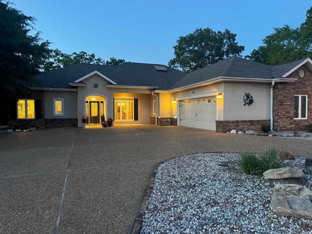 29 LINARES LANE, Hot Springs Village, AR 71909